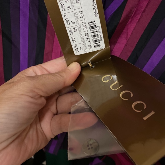 Authentic Gucci silk blouse - Picture 3 of 9